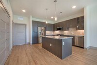 Building Photo - 11330 Desert Willow Wy