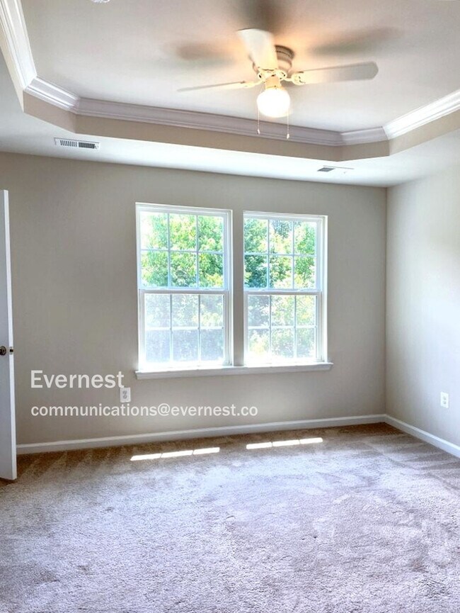 Building Photo - 8433 Devries Ln
