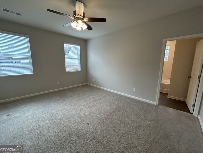 Building Photo - 850 Starbuck Parkway