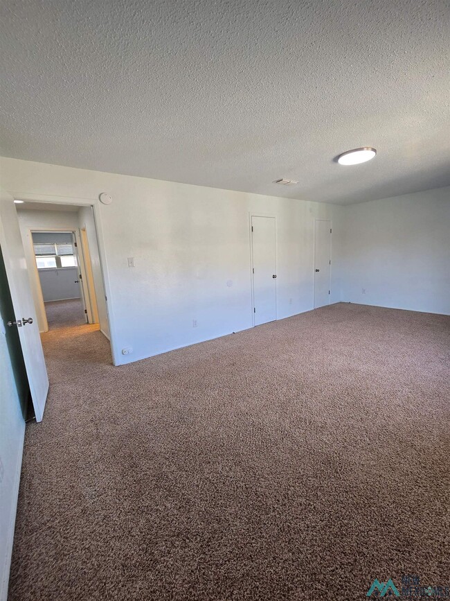 Building Photo - 3520 Adenmore Apt C