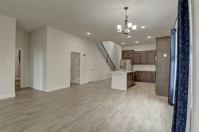 Building Photo - 805 Beeville Ct