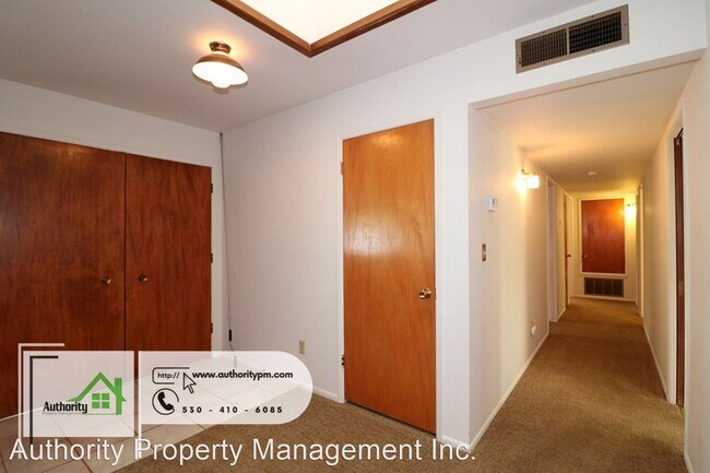 Building Photo - 3 br, 2 bath House - 20208 Lyal Ln.