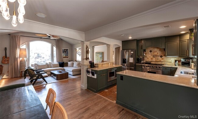 Building Photo - 602 Palmer Dr