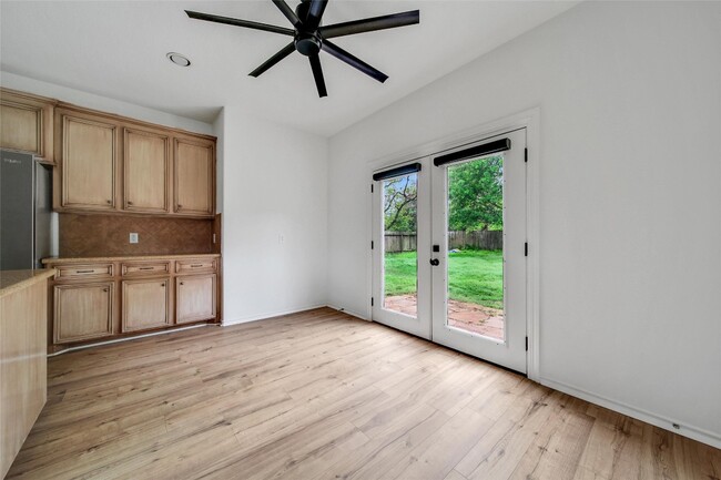 Building Photo - 15575 Kitty Hawk Dr