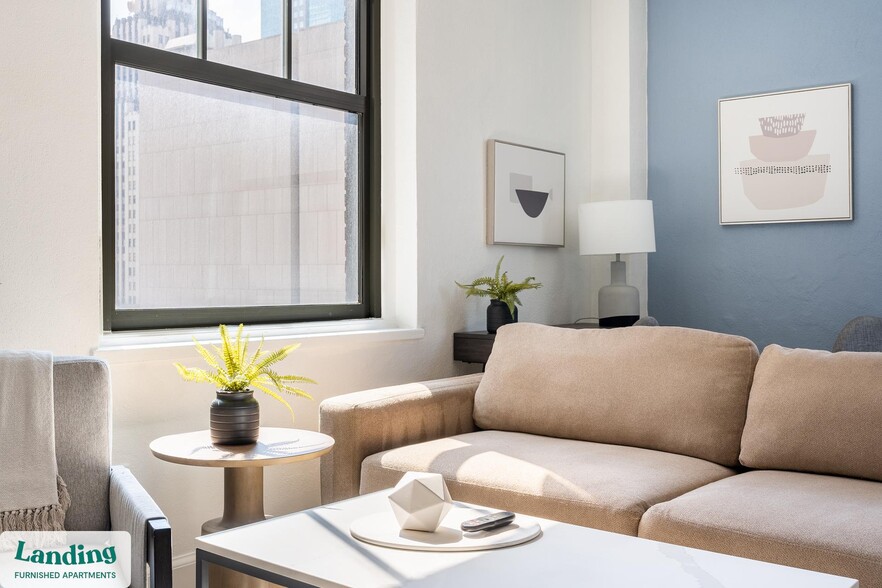 Building Photo - 933 McGee St