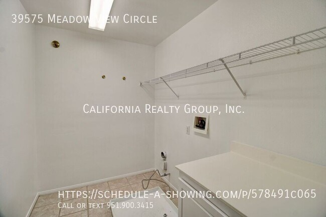 Building Photo - 39575 Meadow View Cir
