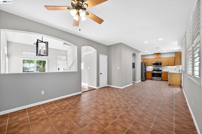 Building Photo - 133 Sundance Pl