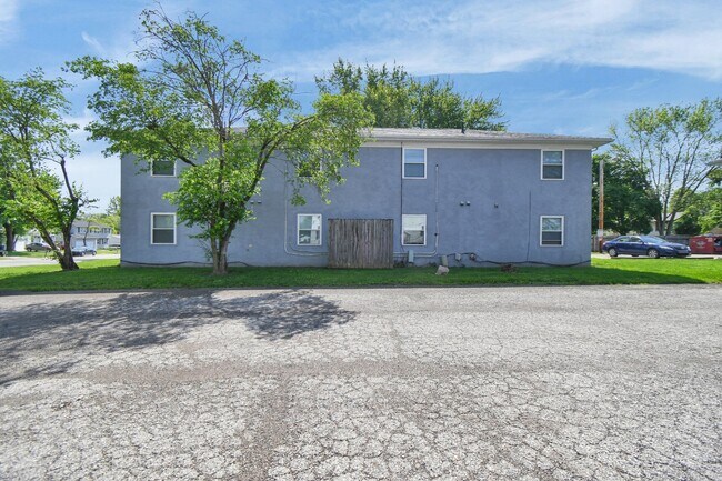 Building Photo - 2583 Red Rock Blvd