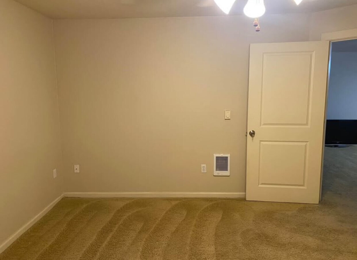 Building Photo - 6298 SW Grand Oaks Dr