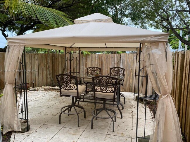 Primary Photo - 14379 SW 120th Ct