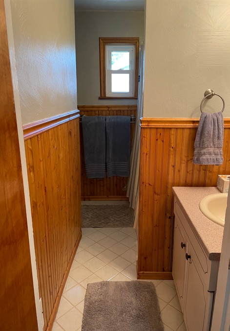 Bathroom #1 - 709 Center St