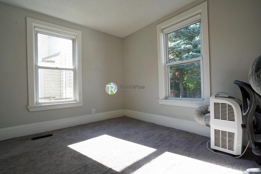 Building Photo - 27 Westford St