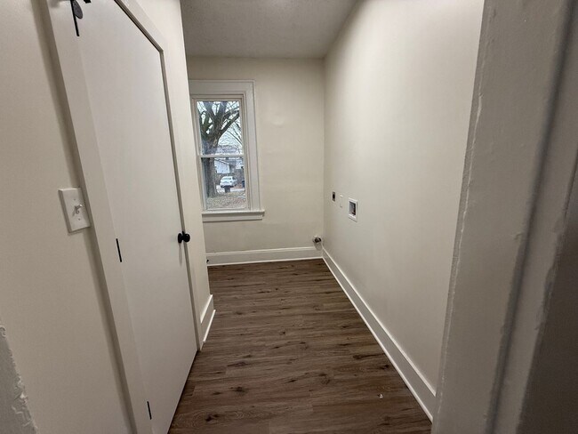 Building Photo - 975-977_MILLER AVE