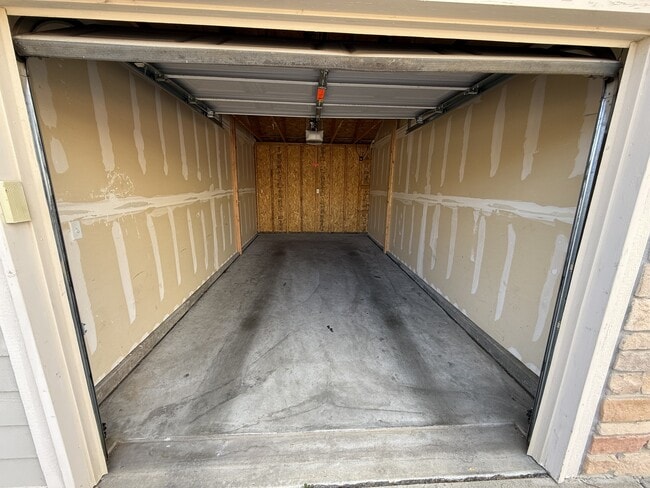 Building Photo - 5551 W 29th St