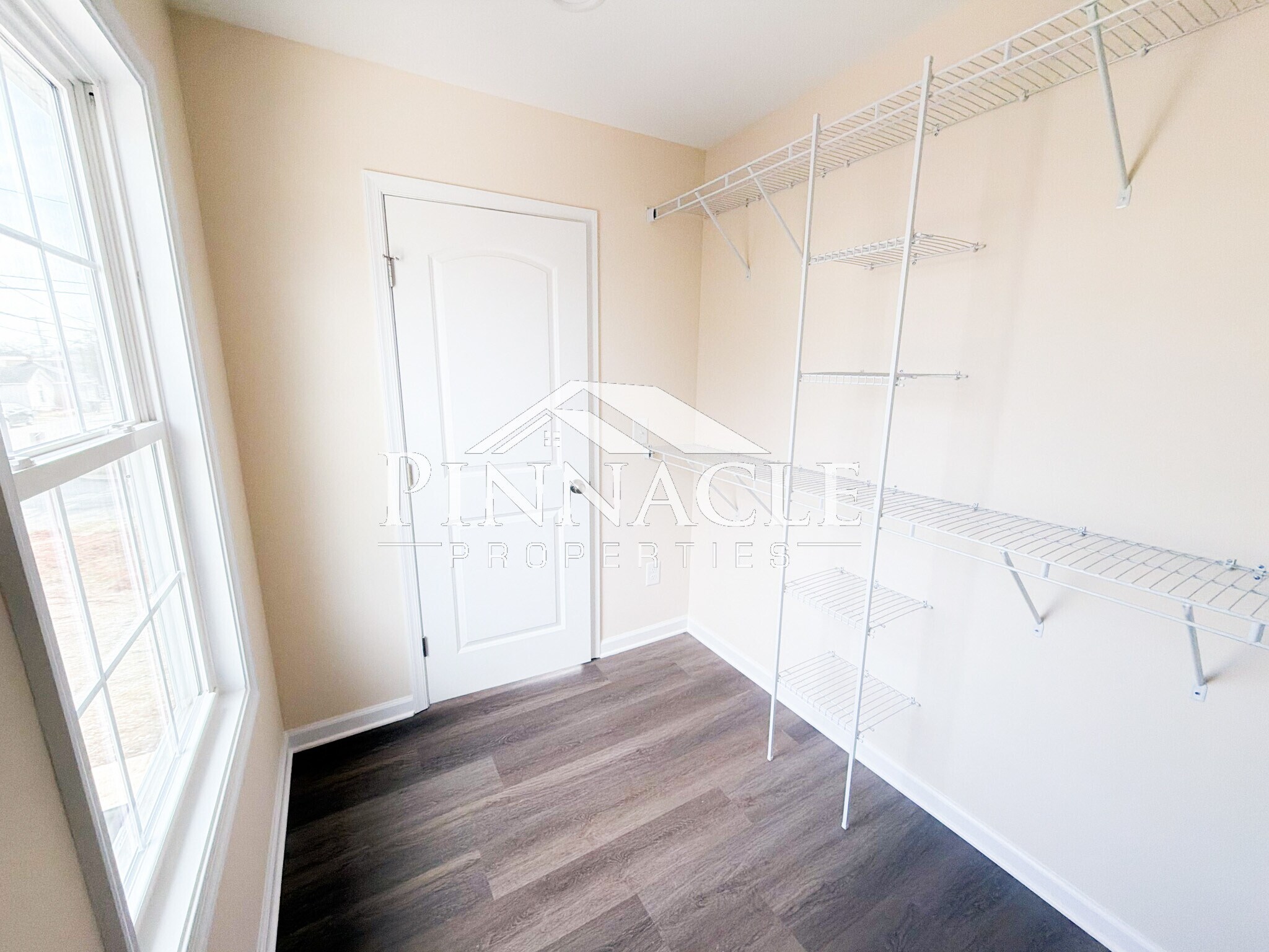 Building Photo - 233 Munford St