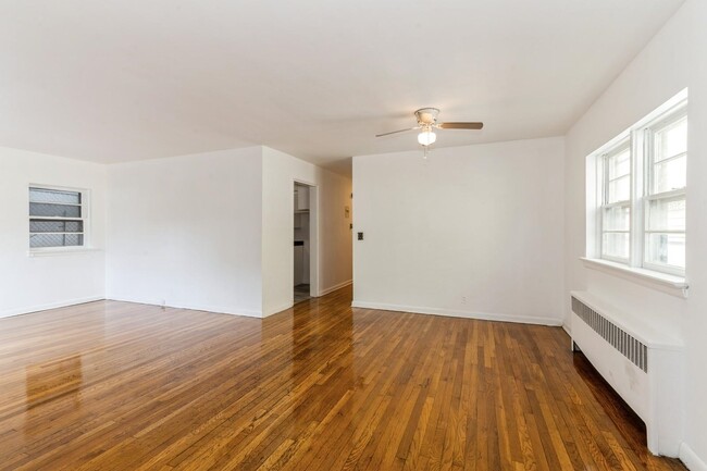 Building Photo - 169 McAdoo Ave