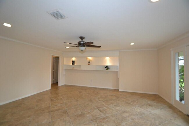 Building Photo - 4911 Wigton Dr