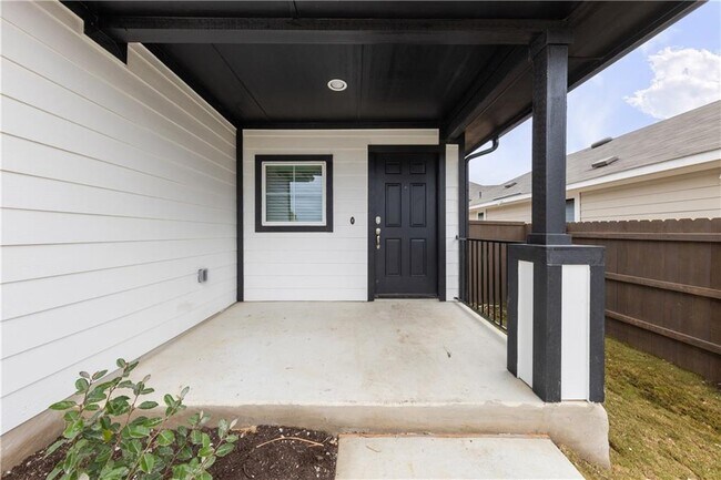 Building Photo - 5705 Respinto Dr