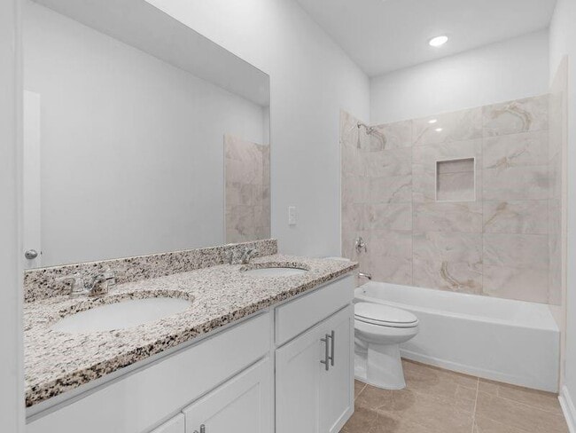 Building Photo - 223 Monarch Village Way