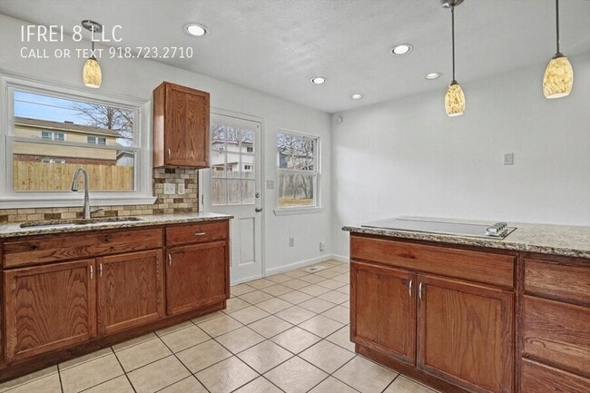 Building Photo - 3802 S Allegheny Ave