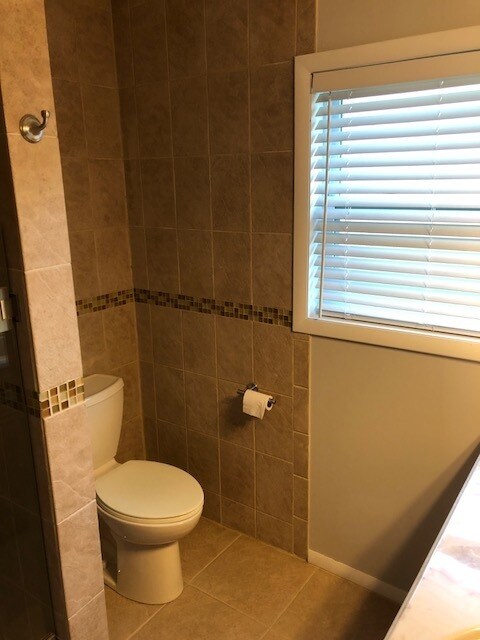 Building Photo - Wonderful Updates in this Midtown Charmer! 3 bed 1 bath, GREAT Kitchen!