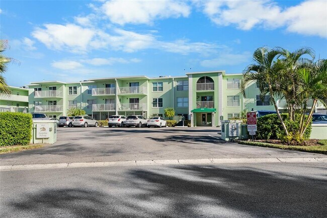 Building Photo - 464 N Paula Dr