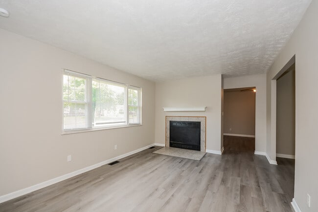 Building Photo - 6158 Ricky Dr