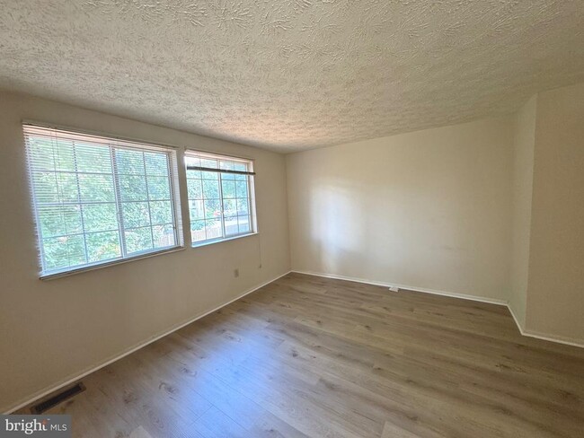 Building Photo - 10303 Granite Creek Ln