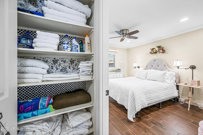 Building Photo - 5972 N 83rd St