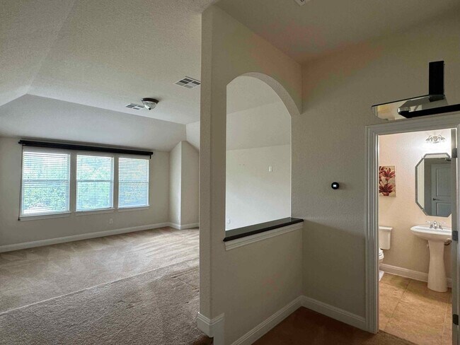 Building Photo - Walsh Trails Beautiful Home