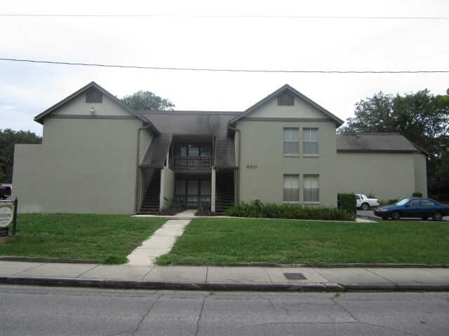 Primary Photo - Riviera Apartments