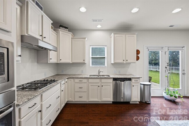 Building Photo - 409 Elizabeth Valley Ln