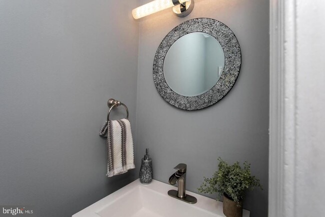 Building Photo - 2693 Red Lion Pl