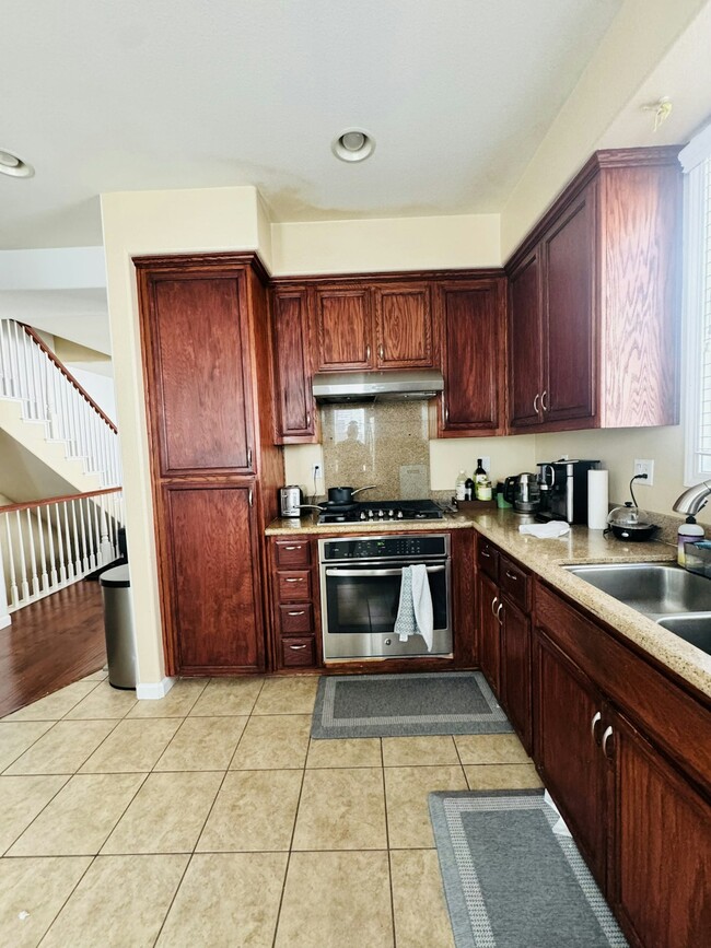 Building Photo - 3613 Whitworth Dr