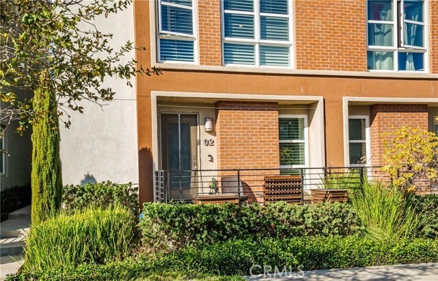 Building Photo - 2700 E Chaucer St