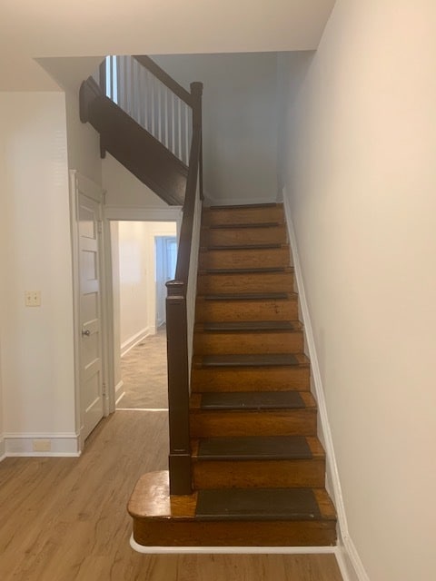 Building Photo - 318 E University Pky