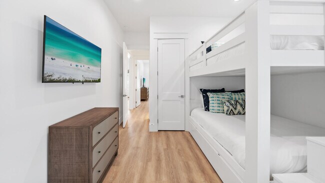 Building Photo - 28 Pelican Glide Ln