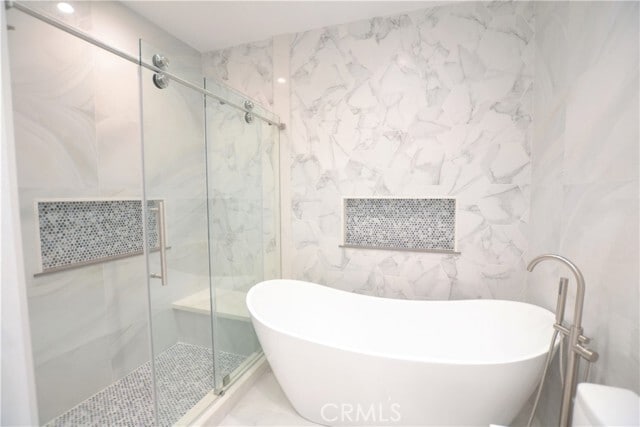 Building Photo - 5 Spicewood Way