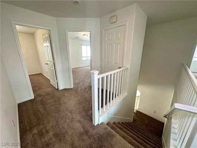Building Photo - 3012 Jacaranda Dr