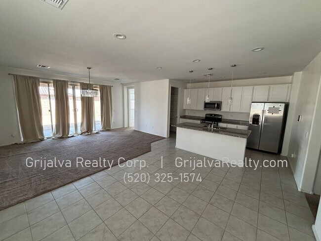 Building Photo - Beautiful 4 Bedroom, 3 Bath Star Valley Ho...