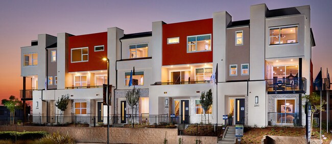Townhome Exterior - 1935 Strata St