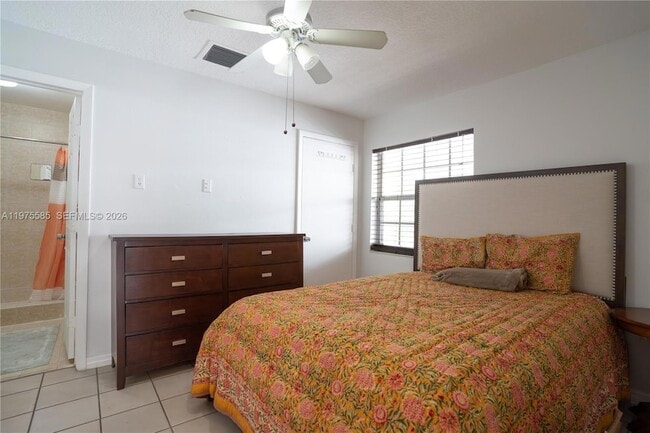 Building Photo - 1457 SW 136th Pl