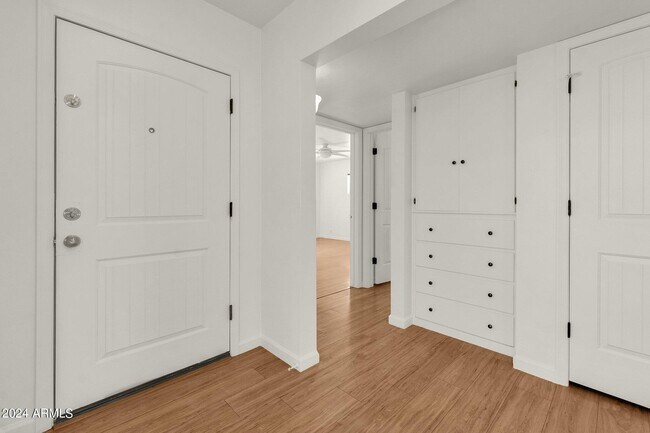 Building Photo - 3660 N 52nd St
