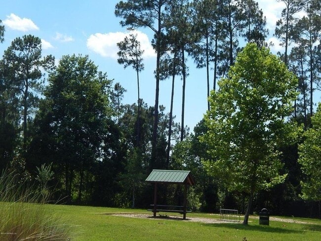 Building Photo - 374 Scrub Jay Dr