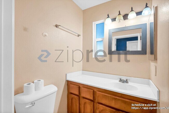 Building Photo - 1300 Mt Diablo St