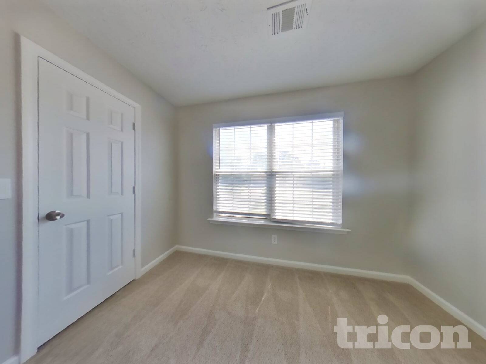 Building Photo - 1026 Bonita Cir
