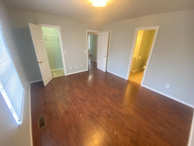 Building Photo - FOR LEASE - SINGLE FAMILY HOME IN LEBANON TN!