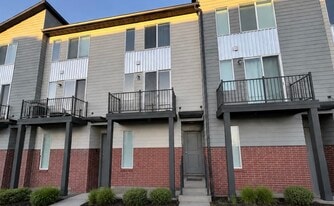 Building Photo - 1146 S Redwood Rd