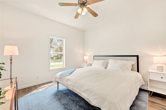 Building Photo - 801 NW C St