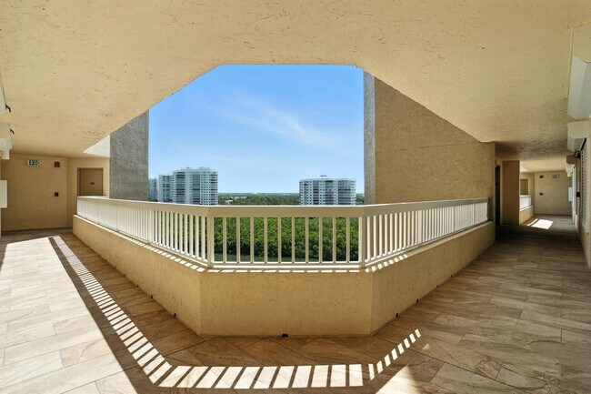 Building Photo - 25 Bluebill Ave